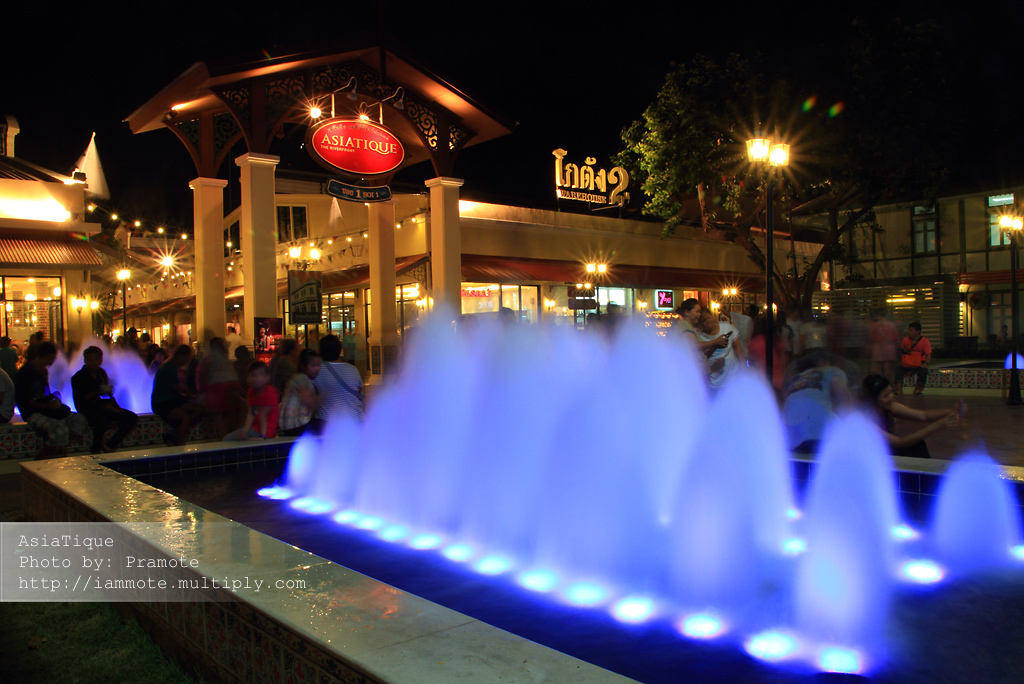 Asiatique the river front